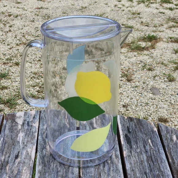 Kate Spade NY Lemon Pitcher 🍋 - Picture 3 of 3